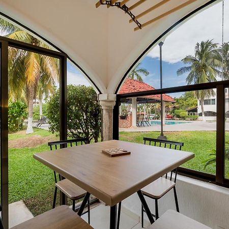 Chic Lagoon Front Villa By Casa Paraiso Канкун Экстерьер фото