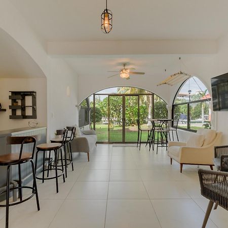Chic Lagoon Front Villa By Casa Paraiso Канкун Экстерьер фото