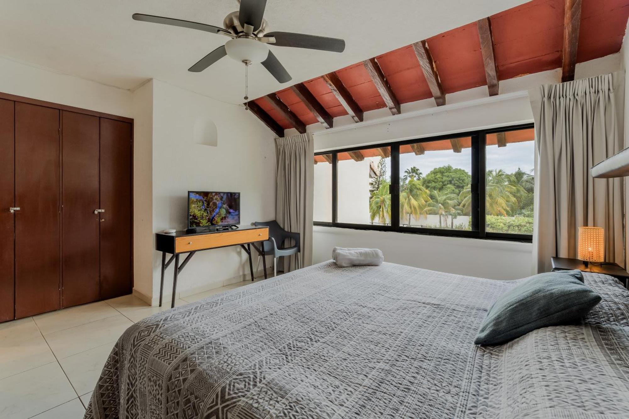 Chic Lagoon Front Villa By Casa Paraiso Канкун Экстерьер фото