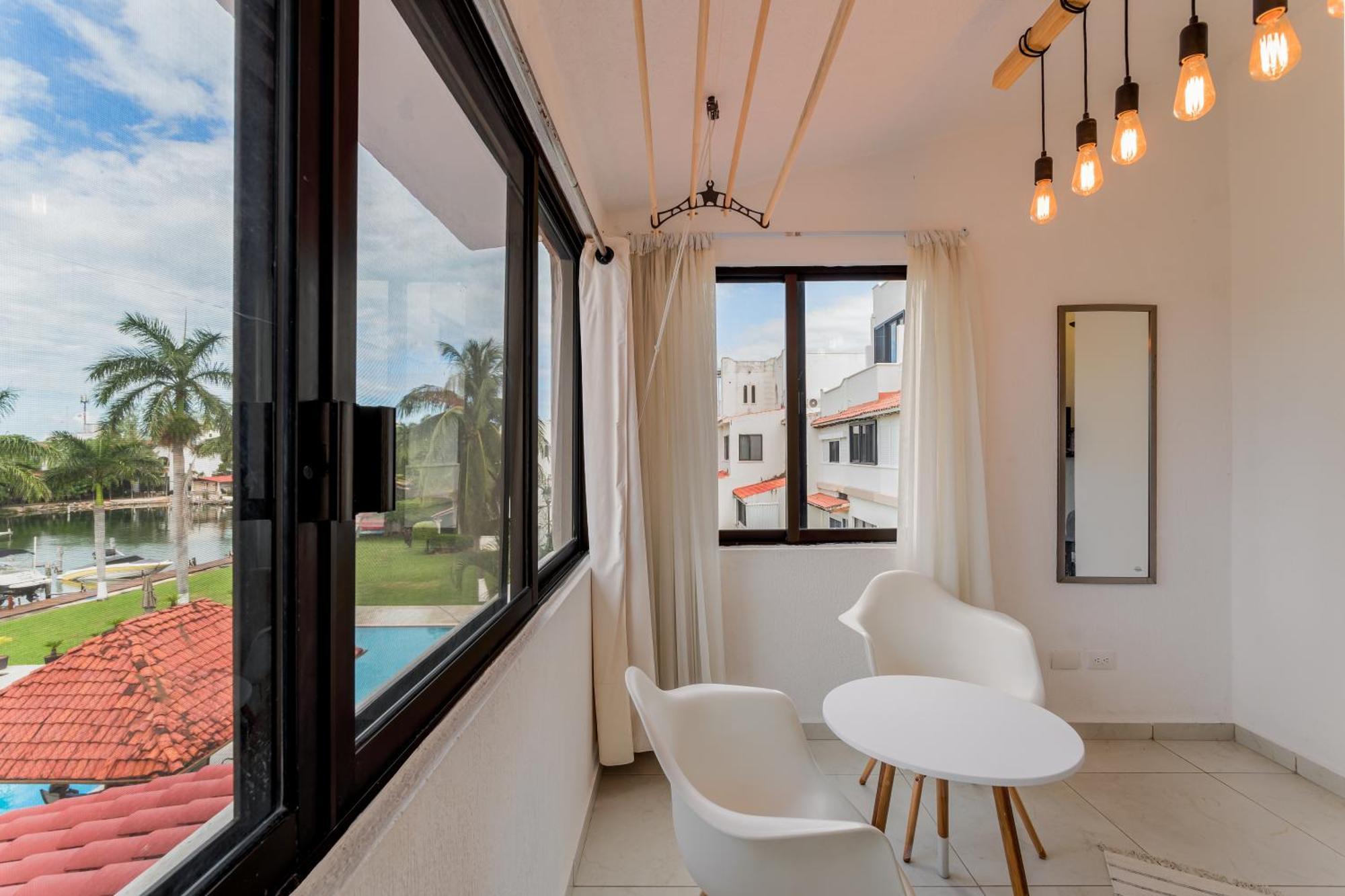 Chic Lagoon Front Villa By Casa Paraiso Канкун Экстерьер фото